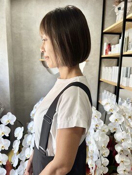 ウブ(Ubu) ぱつっとボブ×インナーカラー