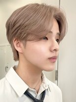 サンクマーケット 渋谷(cinq MARKET)&nbsp;渋谷メンズブリーチカラーミルクティーベージュセンターパート◆