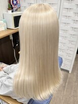 シェノン(CHAINON)&nbsp;White beige