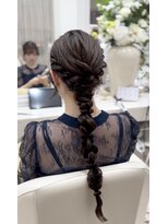 フェリーアヴェダハルミ(FEERIE AVEDA HARUMI)&nbsp;編みおろしアレンジ 結婚式ヘア ヘアアレンジ お呼ばれヘア