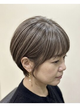 ジアン バイ ミルボン 西宮ガーデンズプラス(GIEN by milbon) 白髪ぼかし/白髪ぼかしハイライト/脱白髪染め/大人ショート