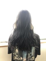 ヘアアンドメイク ムーア(Muuua) グレージュ＋インナーカラー