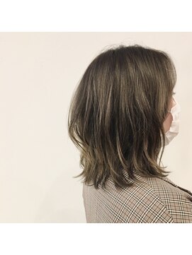 プリヤ(priya) レイヤー×毛先パーマ
