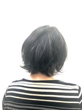 クオリス 上福岡店(QUALIS) 外ハネ無造作パーマ/小顔/デジタルパーマ/30代40代/ショートボブ