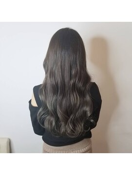 ジーナ 博多(Zina) 小顔セミウェットウェーブピンクベージュハイライトカラー