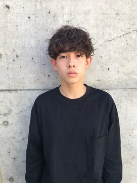 メンズヘアトーキョー(MEN'S HAIR TOKYO) 無造作マッシュ/刈り上げ/束感/黒髪