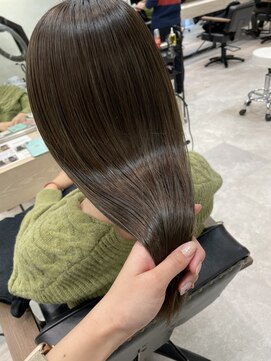 シータ(c i e t a) ナチュラルストレート