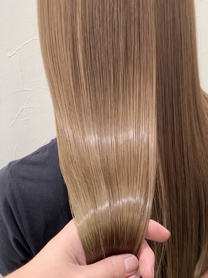 《カット+うる艶カラー+Aujua4step×超音波ケアプロTR￥15400》最高級の髪質改善TRで毛先まで潤う艶髪に。 