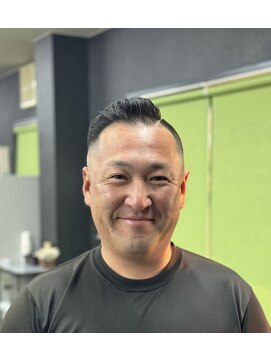 ケースタイル(K-style) スキンフェード×ハードパート