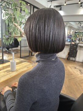 ファイブシーン アオヤマ(5SCENE AOYAMA) 切りっぱなしボブミニボブパーマくびれボブ外ハネボブブリーチ