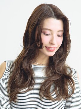 ルクスドレ 新宿(Luxe doree') ★レイヤーカット/フレーミングバング/ヘギョモリ［新宿駅］