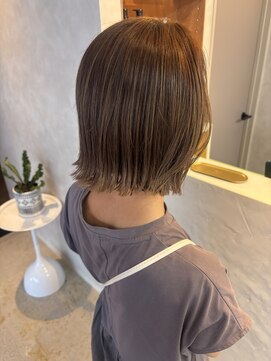 ナネヘアー(8. nane hair) ベージュカラー