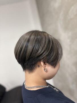 レンネ(Renee) 色気ハンサムショート×アンブレラグレージュカラー