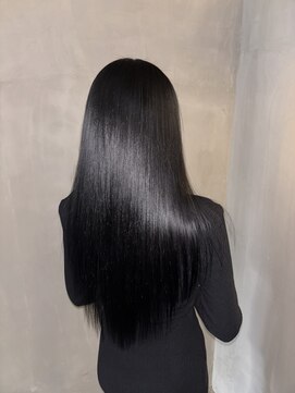 マーシー(MAAAAAC) 透明感ツヤツヤブラック