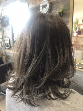 キリグ(KILIG) 透明感ウルフレイヤー