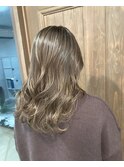スモーキーベージュハイライトカラー