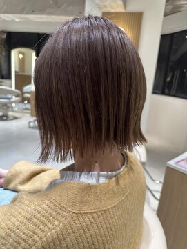 コンティロミー(CONTI ROMMY.) さらっと外ハネ。アイロンさっと通すオシャレ感。【ボブ】