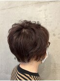 トップパーマでボリュームUP /刈り上げスッキリ大人ショート