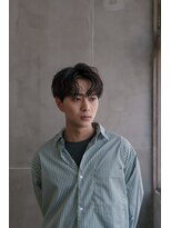 トゥ(TOE)&nbsp;センターパートとパーマ