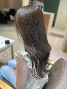 ブラン(blanc) 透明感オリーブカラー/イルミナカラー/大人ゆる巻き/32ミリ