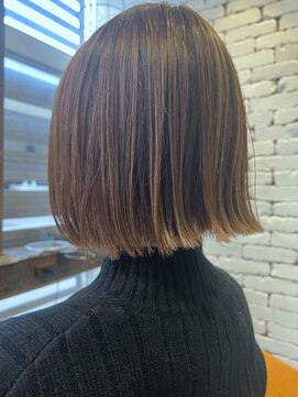 ザ カラー ラボ(THE COLOR LABO) 白髪ぼかし　ナチュラルハイライト　ボブ