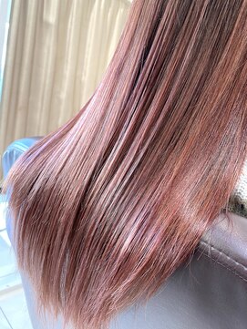 アッシュ 東戸塚店(Ash) ハイライトでピンクカラー