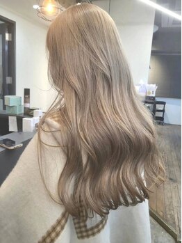 ヘアーラボ アッシュ(Hair Labo ASH)の写真/抜群の透明感で周りの視線を独り占め♪ワンランク上のカラーでトレンドの中にもあなたらしさを＊