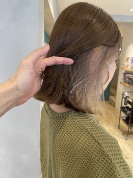 エミス バイ メルト 吉祥寺(emis by melt) 【堀惠】インナーカラーイヤリングカラー吉祥寺ミルクティー