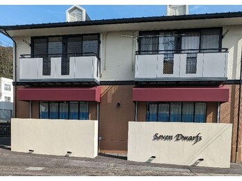 Seven Dwarfs【セブンドワーフス】