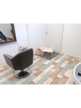 【女性専用】複合スパで育毛促進！太くしっかりとした健康的な髪で、おしゃれを楽しみましょう