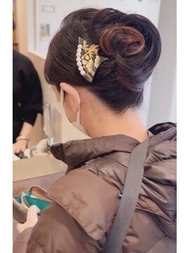 アグリー コーリング (AGREE ～calｌing～) 夜会巻きクラシカルアップ