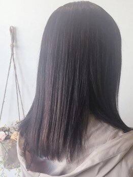 【下松】柔らかい手触りとナチュラルなまとまりのあるストレートが人気！