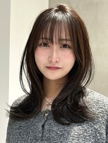 テクネ 天神大名(techne)&nbsp;天神大名今泉ハッシュカットバタフライカットグレーアッシュヘア