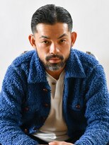 サンディーズバーバーショップ(Sandees)&nbsp;黒髪刈り上げショートサイドパートフェードトラッド