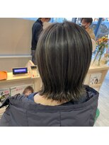 エルフ(elf)&nbsp;グレージュ×ハイライト グレージュカラー