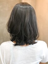 ソイルバイロミー(soil by ROMMY)&nbsp;【暗髪オリーブグレージュ】のミディアムレイヤー/横浜髪質改善