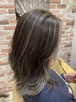 ヴィアンカ(Vianca)&nbsp;【フェイスフレーミング×3Dハイライト】/大人＠20代30代40代