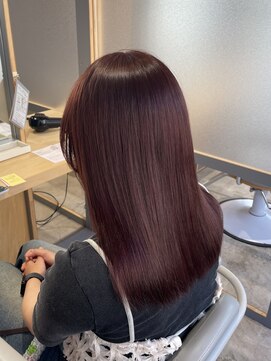 エクリュ(ecru) 艶感 × red