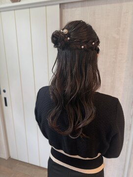 ヘアーアンドライフミルコ(miRuko) ハーフアップスタイル