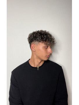 イーラ アメ村店(era) スペインカールパーマ/メンズ/刈り上げ/眉毛/ツイスト