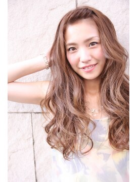 ヴィトゥレイ(Betray) Betray　シースルーパールベージュ