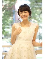 フォルテ 藤枝エピ店 顔まわりの巻き髪が可愛いくるりんぱアレンジ