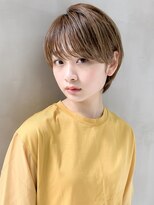 ミィ 表参道(mee.)&nbsp;【mee.】ハセガワヒトシ　スッキリベージュカラー　ショートヘア
