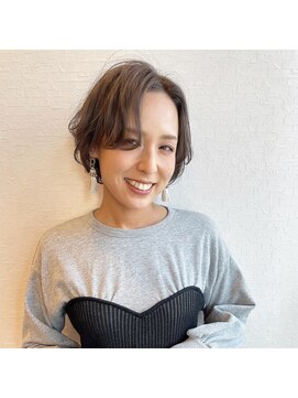 ムエベ(MUEBE) お洒落最先端◎グレージュイヤリングカラー