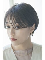 ガーデン オオタカノモリ(garden otakanomori)&nbsp;20代30代大人かわいい耳掛けショート×カーキベージュ