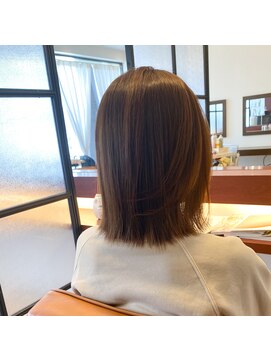マーリャヘアー(mallia hair) くびれミディアム