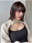 レイヤーカットボブ くびれ ウェットヘア オリーブベージュ