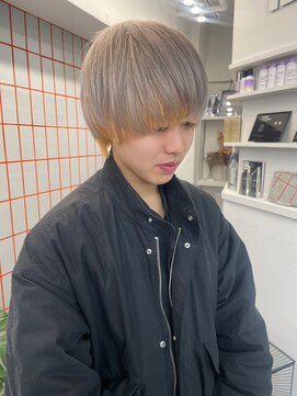 ペレ 渋谷(PELE) 黒髪/グレーベージュ/ハイトーン/ブリーチ/渋谷