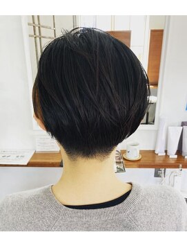 ヘアーアンドメイクアップモパ ショートヘア