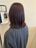 鎖骨ミディアムヘア